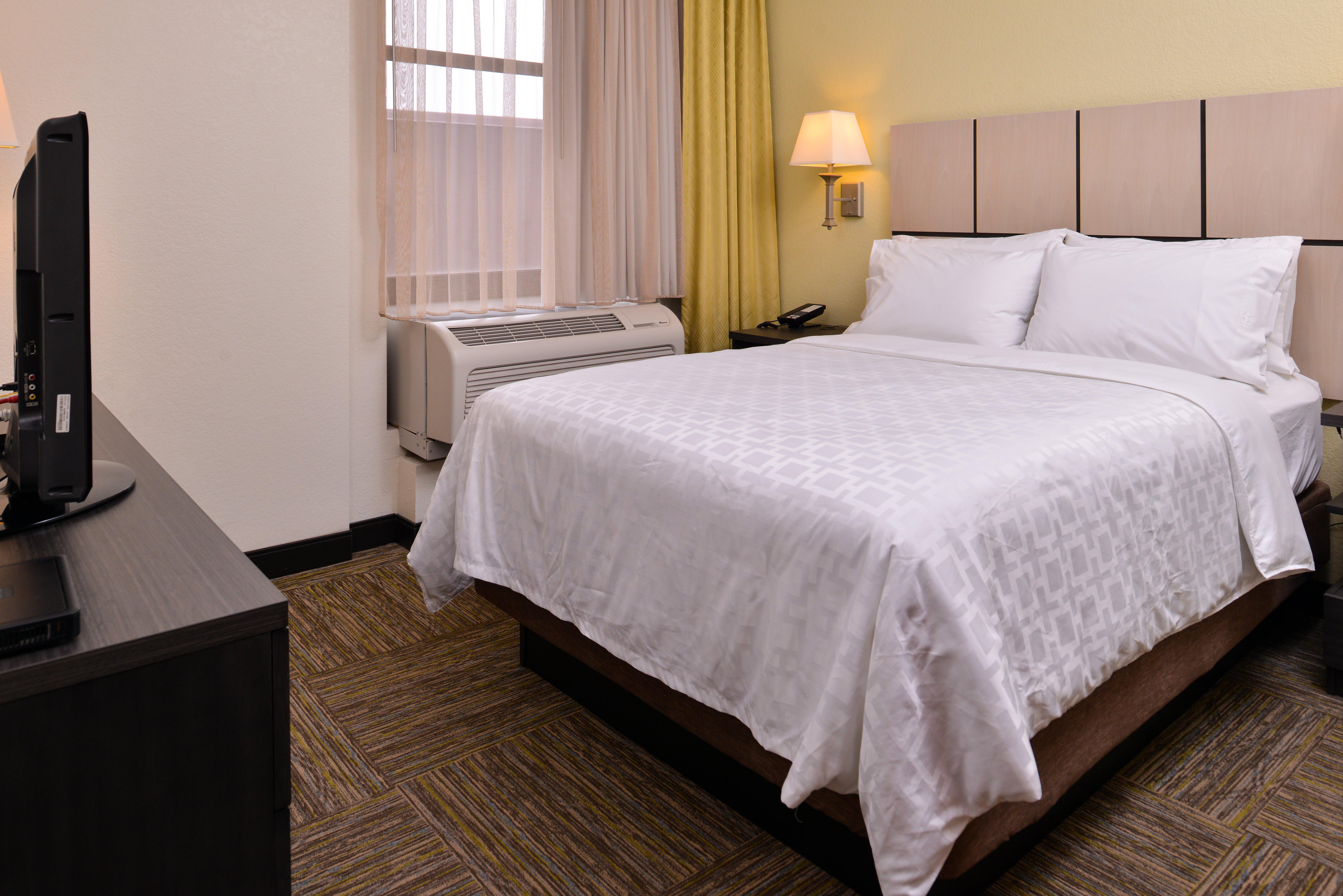 Candlewood Suites Terre Haute By Ihg Dış mekan fotoğraf