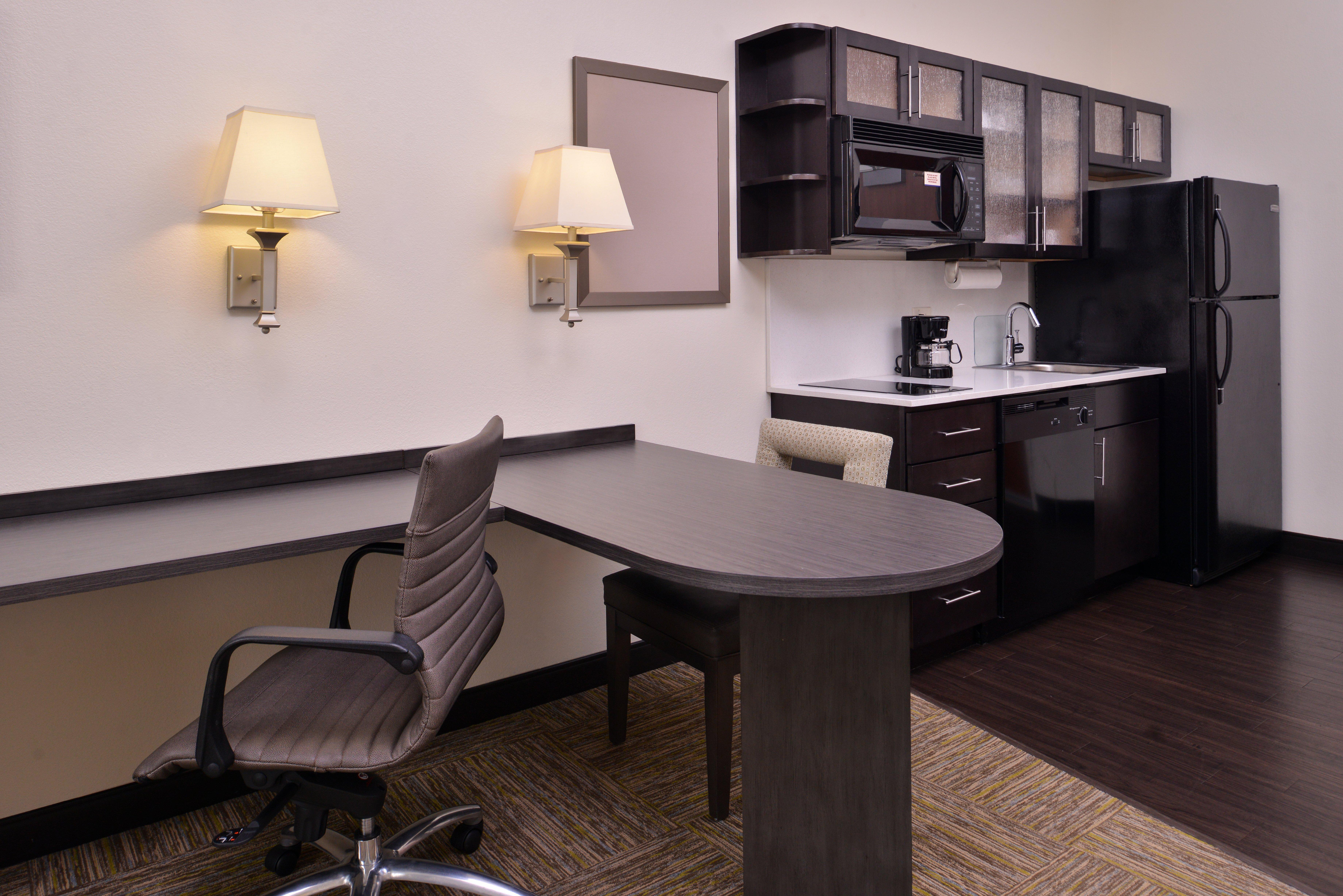 Candlewood Suites Terre Haute By Ihg Dış mekan fotoğraf
