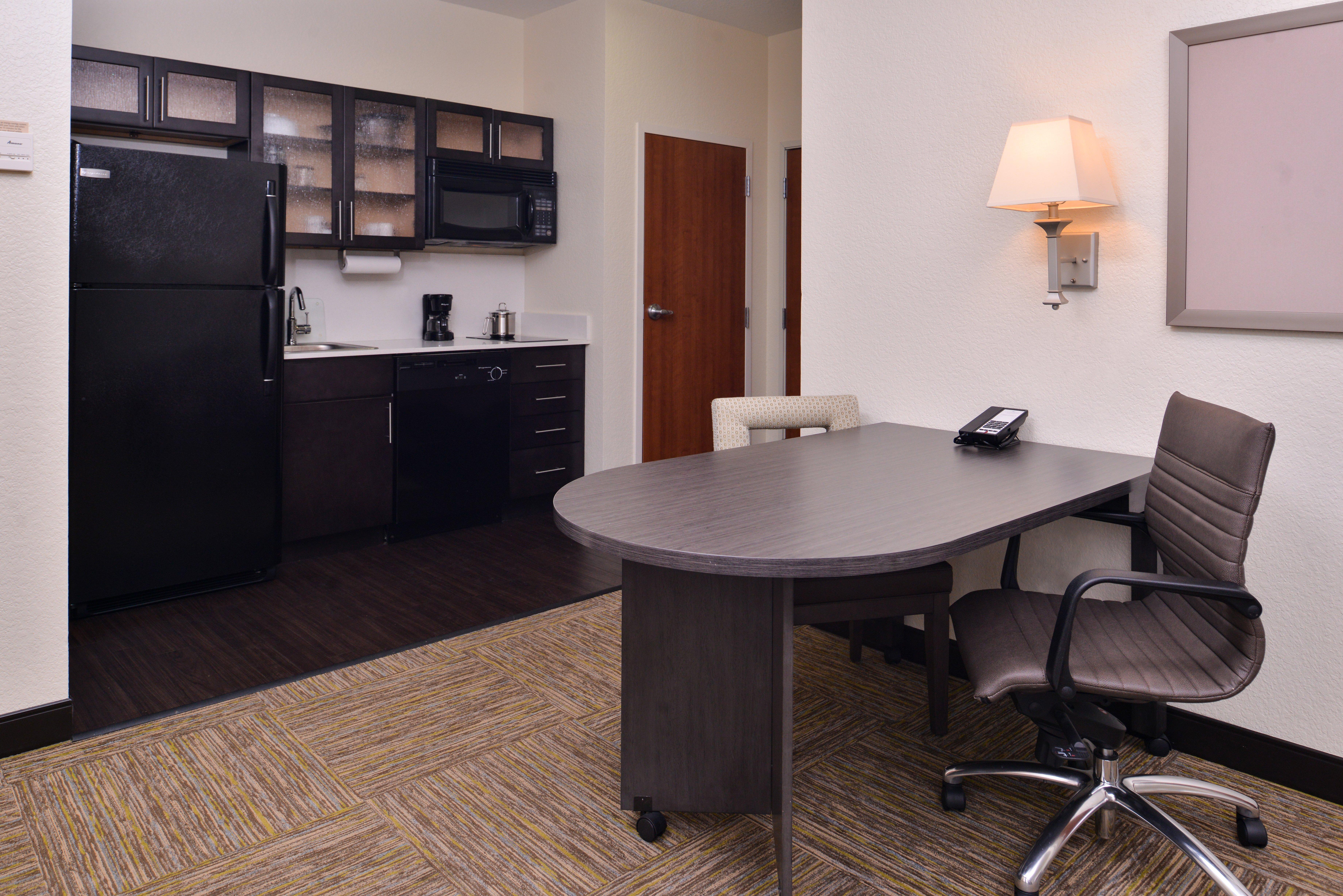 Candlewood Suites Terre Haute By Ihg Dış mekan fotoğraf