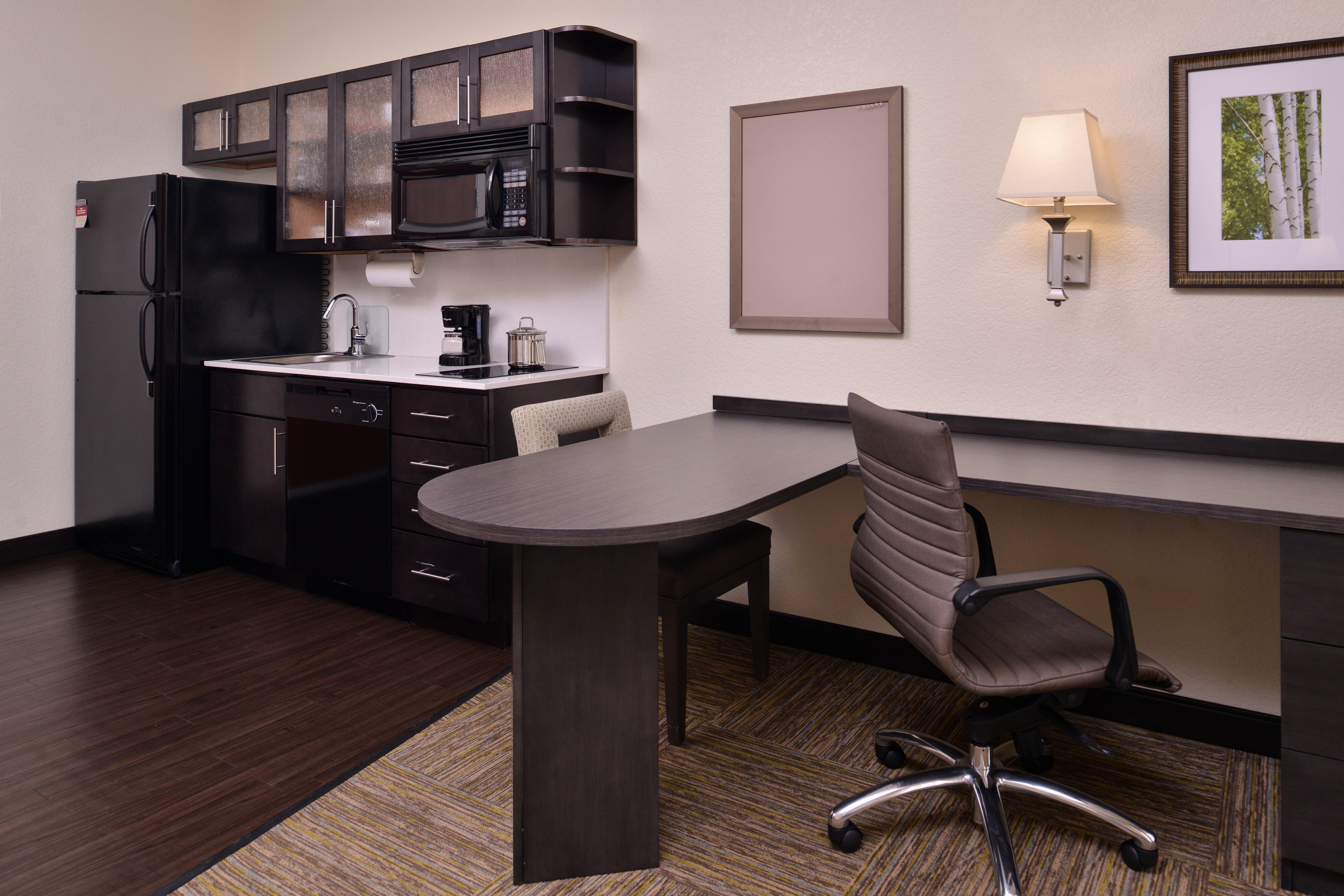 Candlewood Suites Terre Haute By Ihg Dış mekan fotoğraf