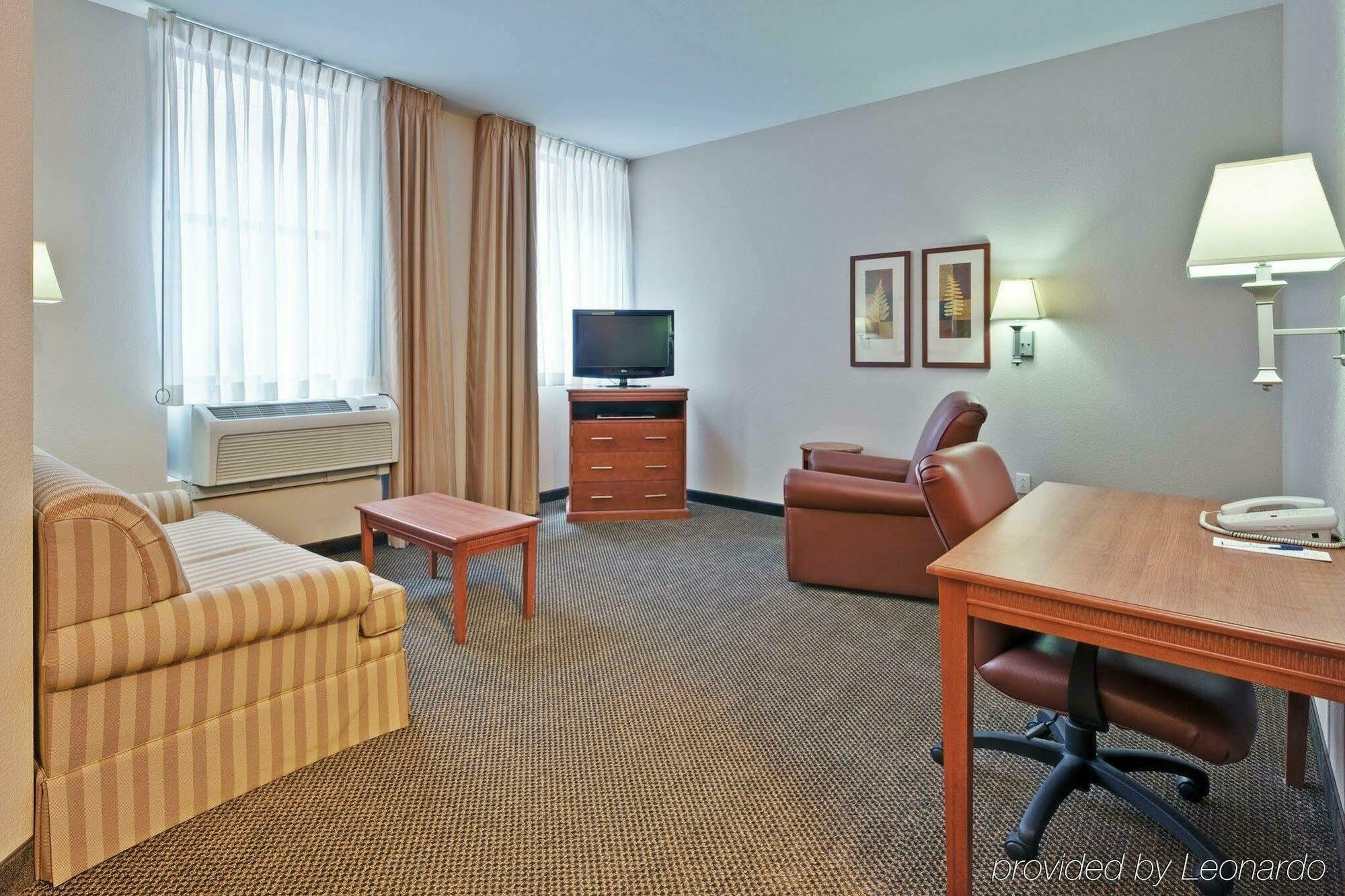 Candlewood Suites Terre Haute By Ihg Dış mekan fotoğraf